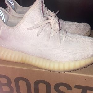 Yeezy 350 triple whites Like New